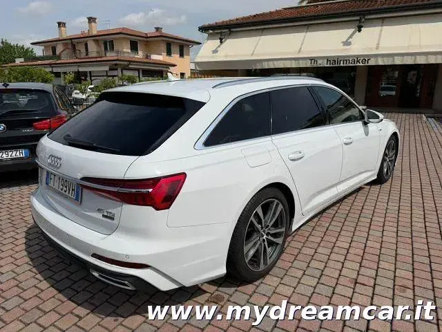 Usata Audi A6 S-Line 203 CV (149 kW) 2019 Bianco Station wagon