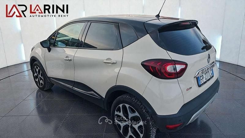 Usata Renault Captur Intens 90 CV (66 kW) 2018 Bianco SUV