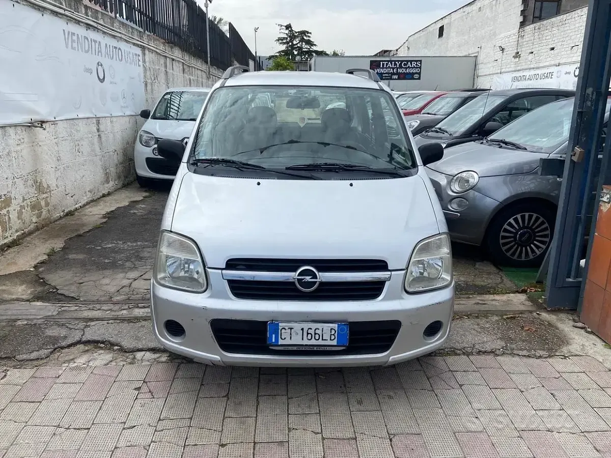 Usata Opel Agila Club 60 CV (44 kW) 2005 Monovolume