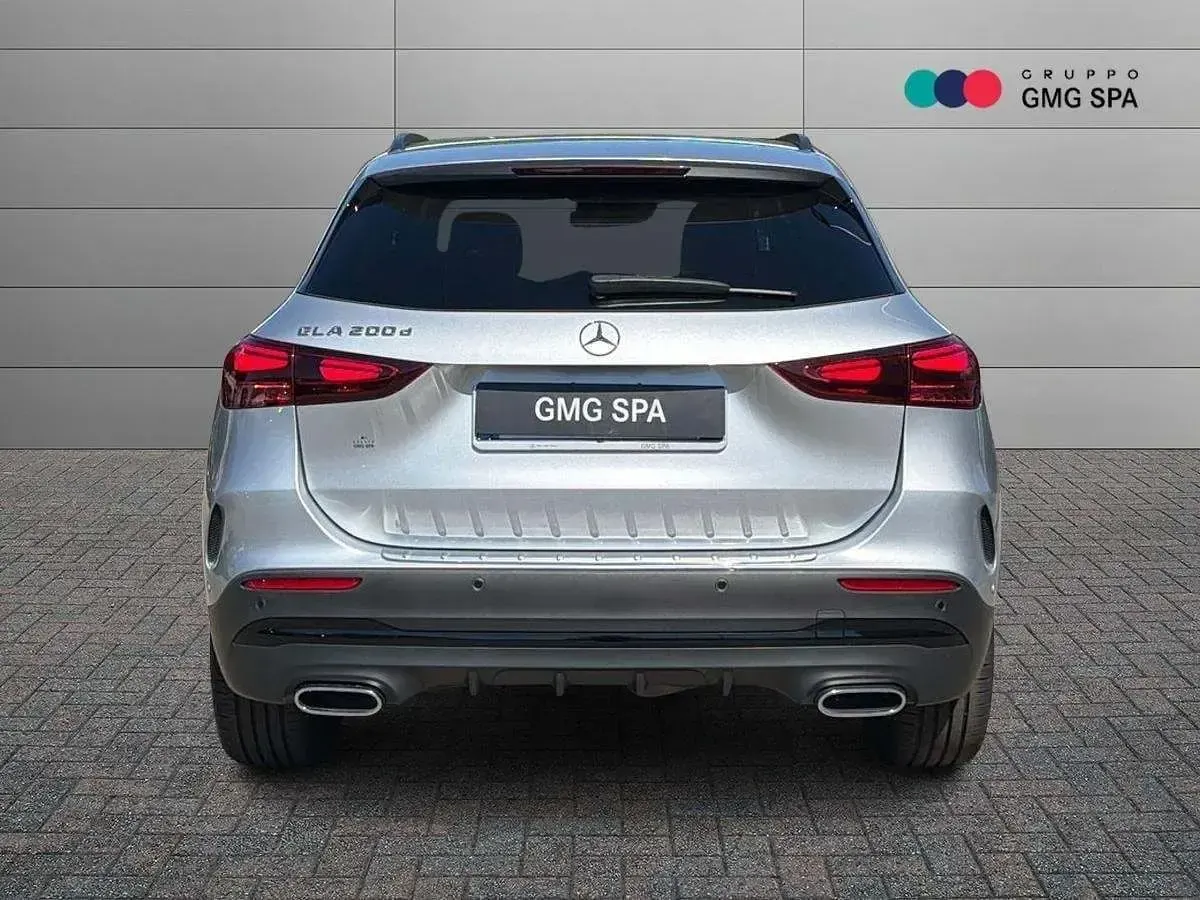 Usata Mercedes GLA200 Advanced Plus 150 CV (110 kW) 2025 Argento SUV