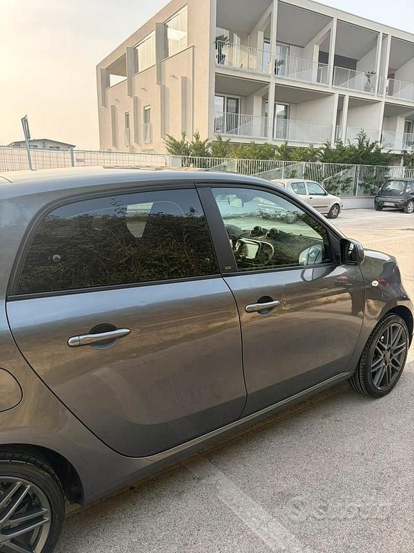 Usata Smart ForFour Brabus 2018 Grigio Utilitaria