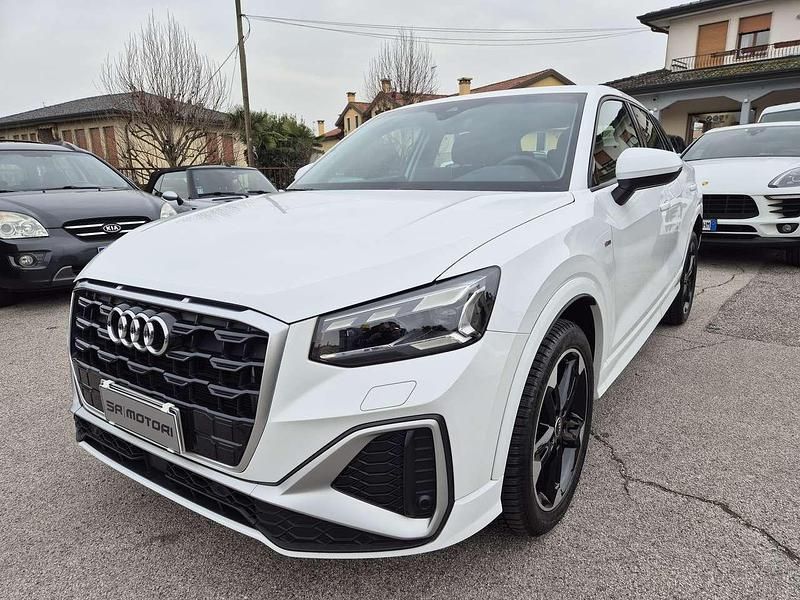 Usata Audi Q2 S-Line 150 CV (110 kW) 2024 Bianco arkona SUV