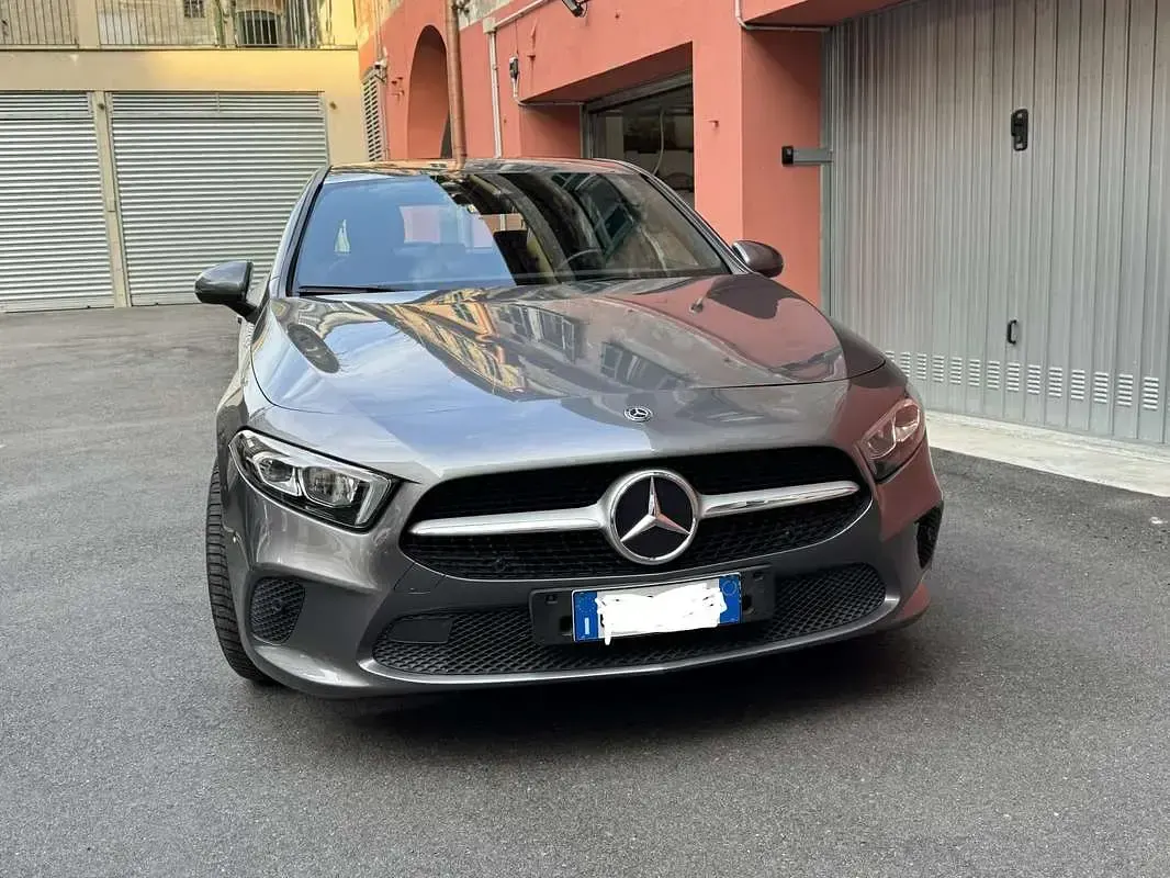 Usata Mercedes A180 116 CV (85 kW) 2020 Berlina