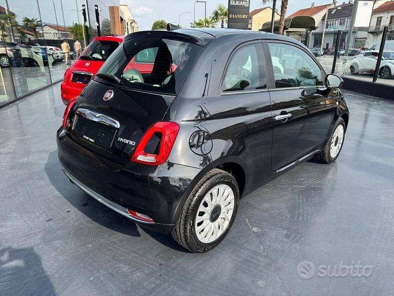 Usata Fiat 500 Dolcevita 69 CV (50 kW) 2023 Nero metallizzato Utilitaria