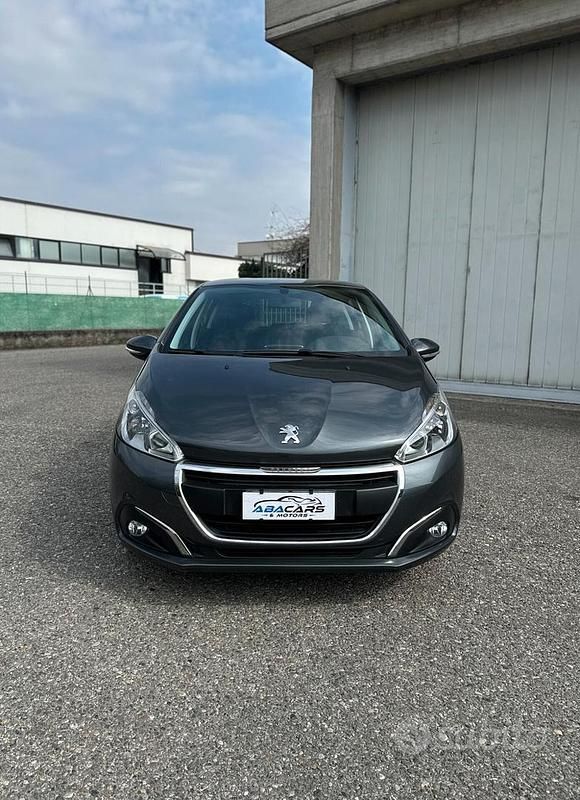 Usata Peugeot 208 S 82 CV (60 kW) 2016 Grigio Utilitaria