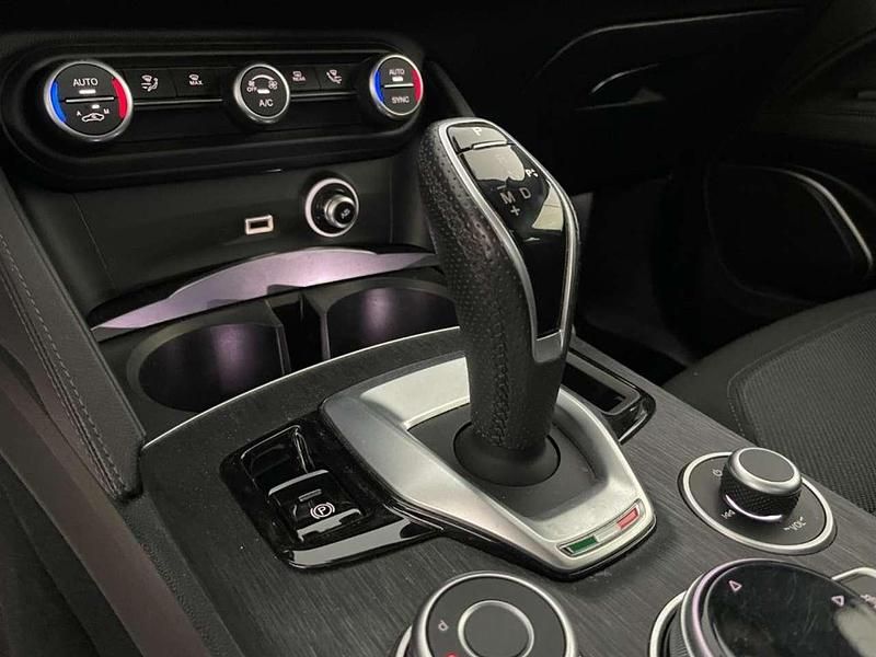 Usata Alfa Romeo Stelvio Super 160 CV (117 kW) 2022 Bianco SUV