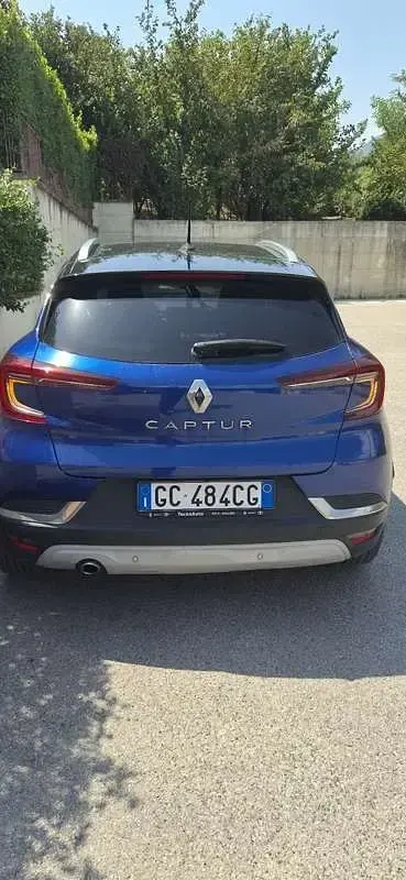 Usata Renault Captur Intens 101 CV (74 kW) 2020 Bluazzurro SUV