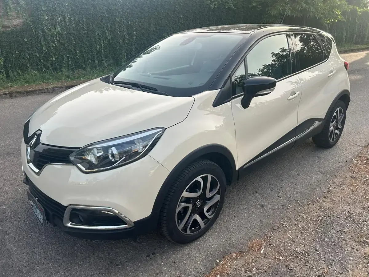 Usata Renault Captur Intens 90 CV (66 kW) 2017 Beige SUV