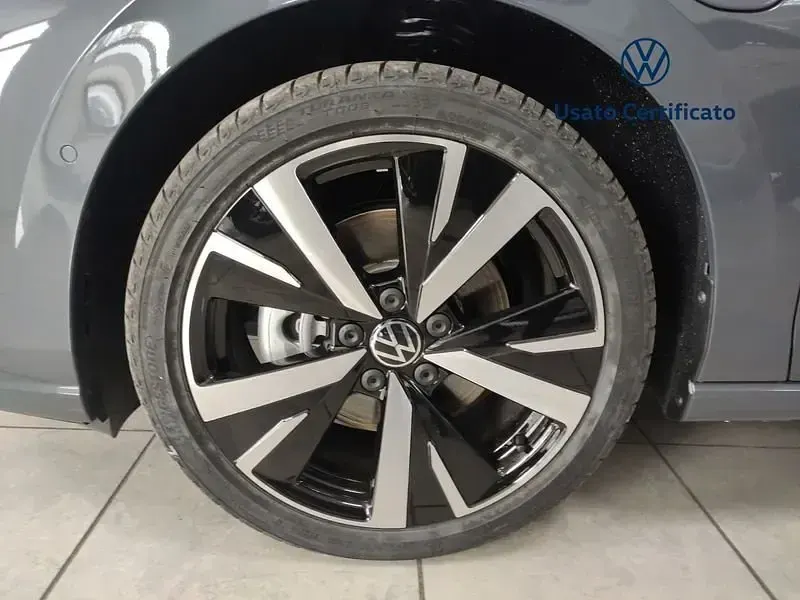 Nuova VW Golf VIII Edition 204 CV (150 kW) 2026 Dolphin grey Utilitaria