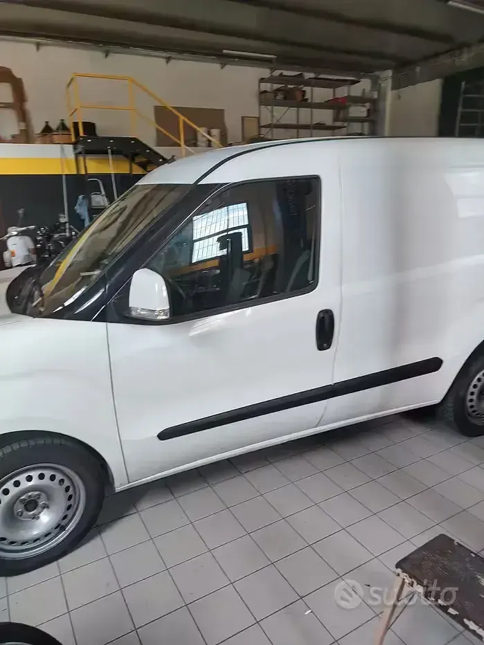 Usata Fiat Doblò 120 CV (88 kW) 2019 Bianco Monovolume