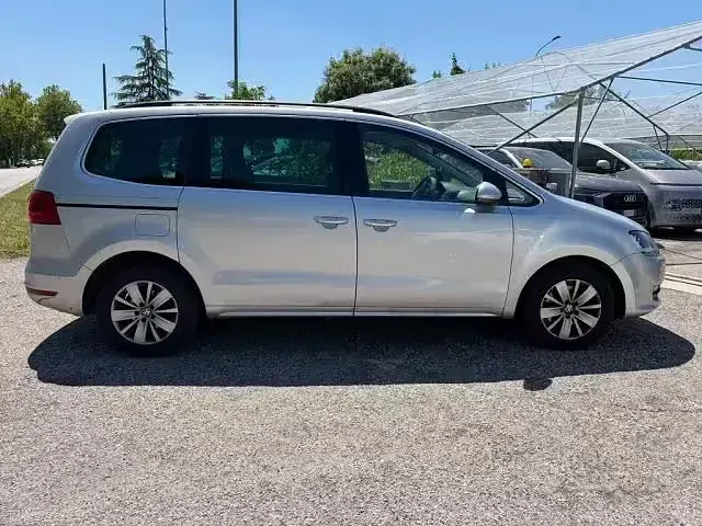 Usata VW Sharan Comfortline 140 CV (102 kW) 2011 Gray Monovolume