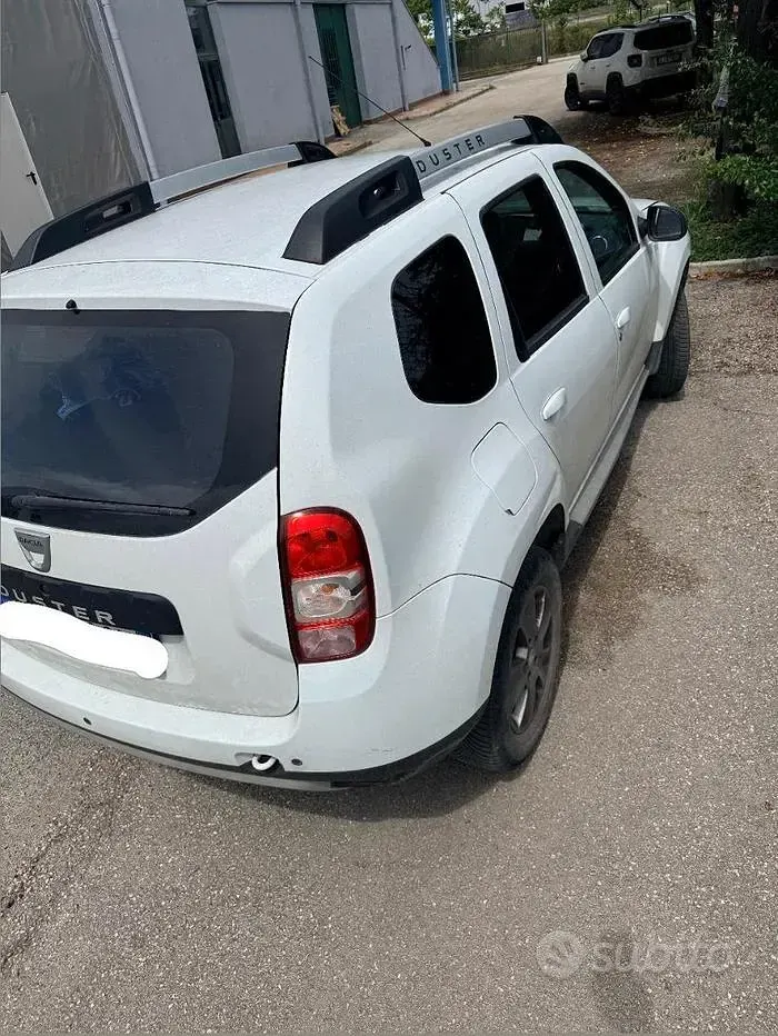 Usata Dacia Logan 87 CV (63 kW) 2017 Bianco SUV