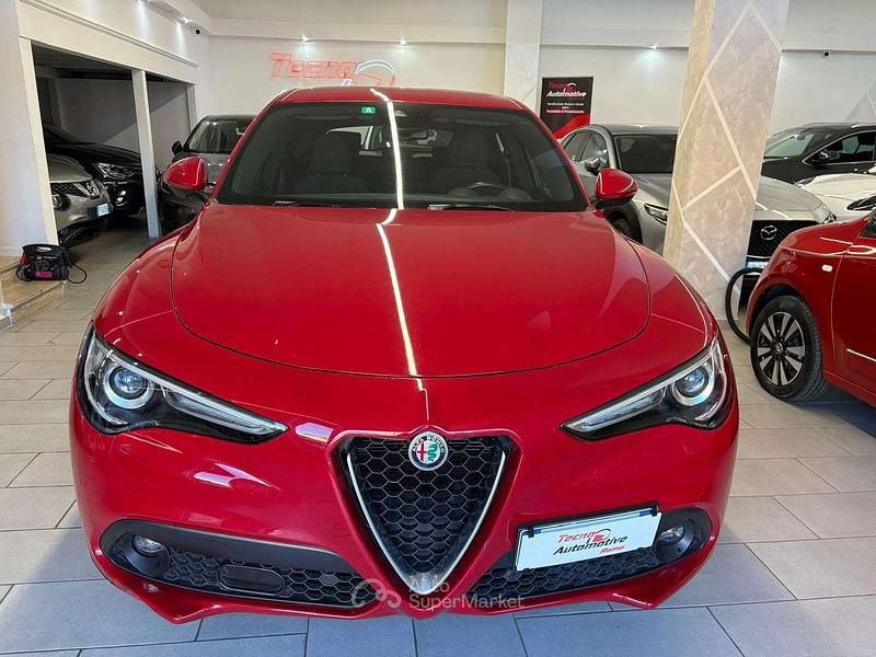 Usata Alfa Romeo Stelvio Super 160 CV (117 kW) 2022 Rosso SUV