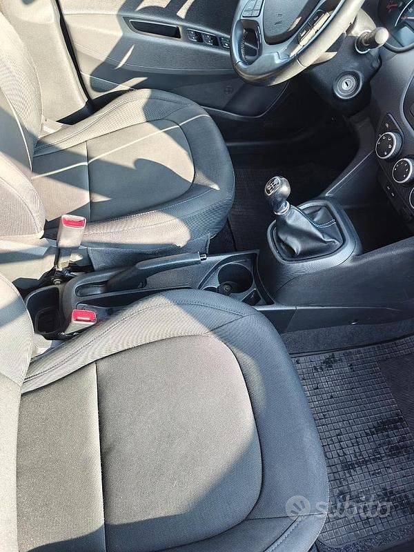 Usata Hyundai i10 GO! 2018 Grigio Utilitaria