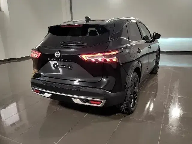Nuova Nissan Qashqai Tekna 158 CV (116 kW) 2026 Pearl black SUV