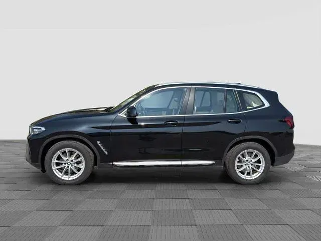 Usata BMW X3 190 CV (139 kW) 2022 Zaffiro nero metallizzato SUV