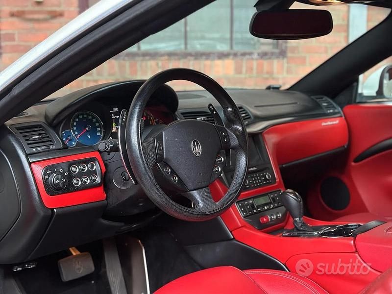 Usata Maserati Granturismo 440 CV (323 kW) 2009 Bianco Coupé