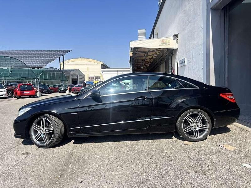 Usata Mercedes E220 Avantgarde 170 CV (125 kW) 2011 Coupé