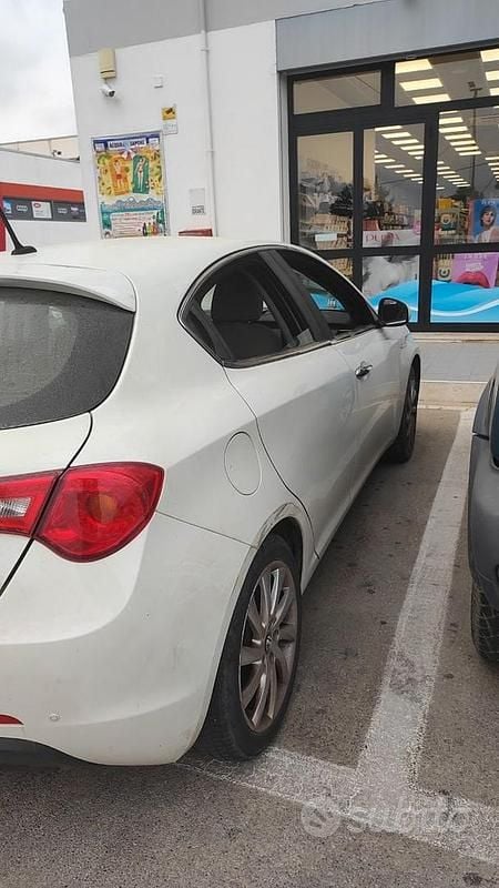 Usata Alfa Romeo Giulietta 170 CV (125 kW) 2015 Bianco Utilitaria
