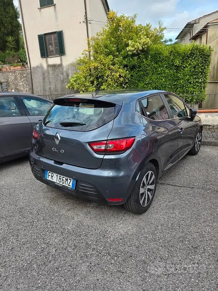 Usata Renault Clio IV Zen 75 CV (55 kW) 2018 Grigio Berlina