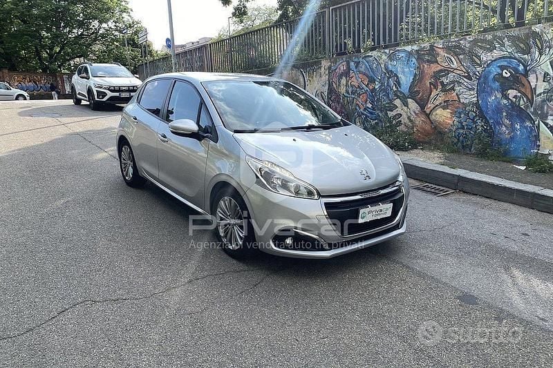 Begagnad Peugeot 208 Active 75 HK (55 kW) 2017 Grå Halvkombi