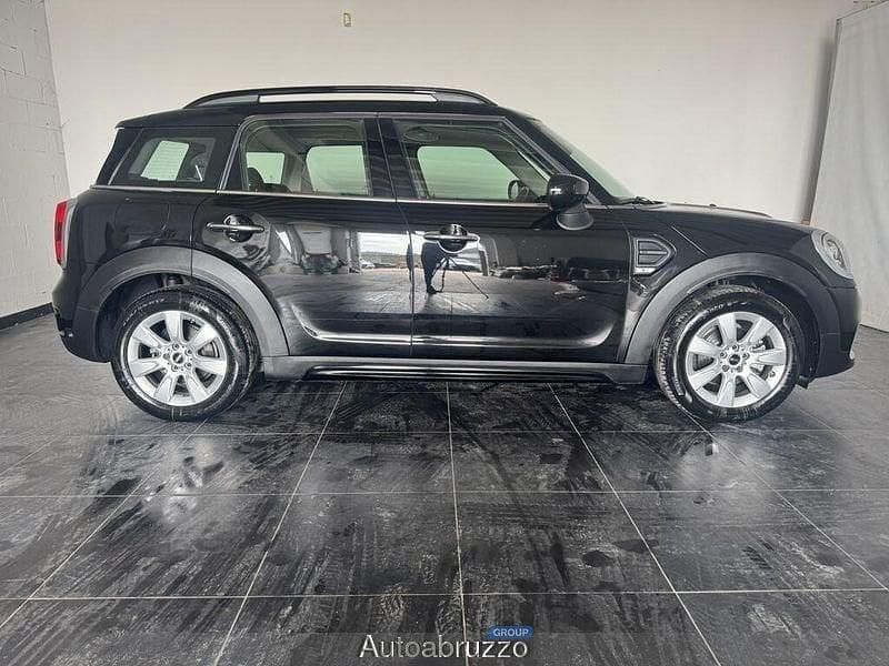Usata Mini One D Countryman 116 CV (85 kW) 2020 Midnight black metallizzato SUV