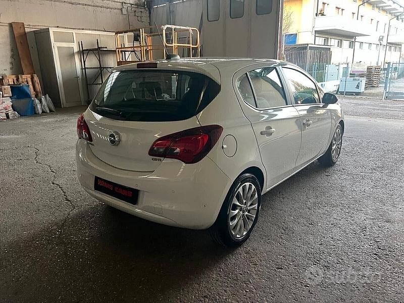 Usata Opel Corsa Innovation 95 CV (69 kW) 2018 Bianco Berlina