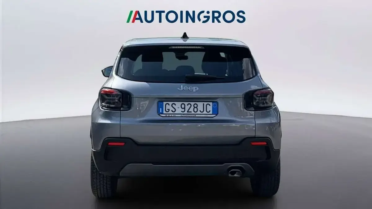 Usata Jeep Avenger Longitude 101 CV (74 kW) 2024 Grigio SUV