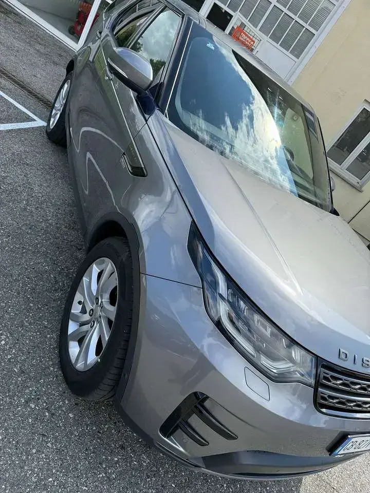 Usata Land Rover Discovery 5 Landmark 241 CV (177 kW) 2020 Grigio SUV