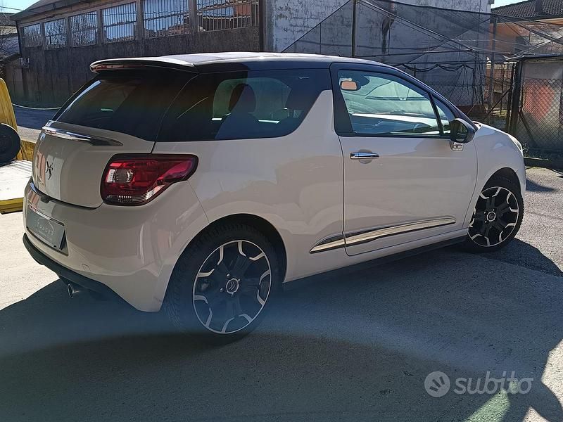 Usata DS Automobiles DS3 Sport Chic 99 CV (72 kW) 2014 Bianco Cabrio