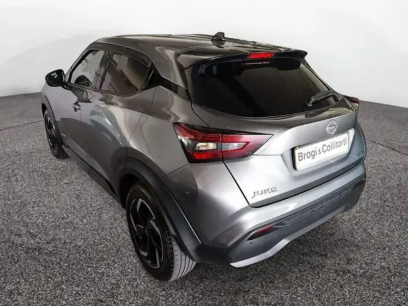 Usata Nissan Juke N-Connecta 143 CV (105 kW) 2023 Grigio SUV