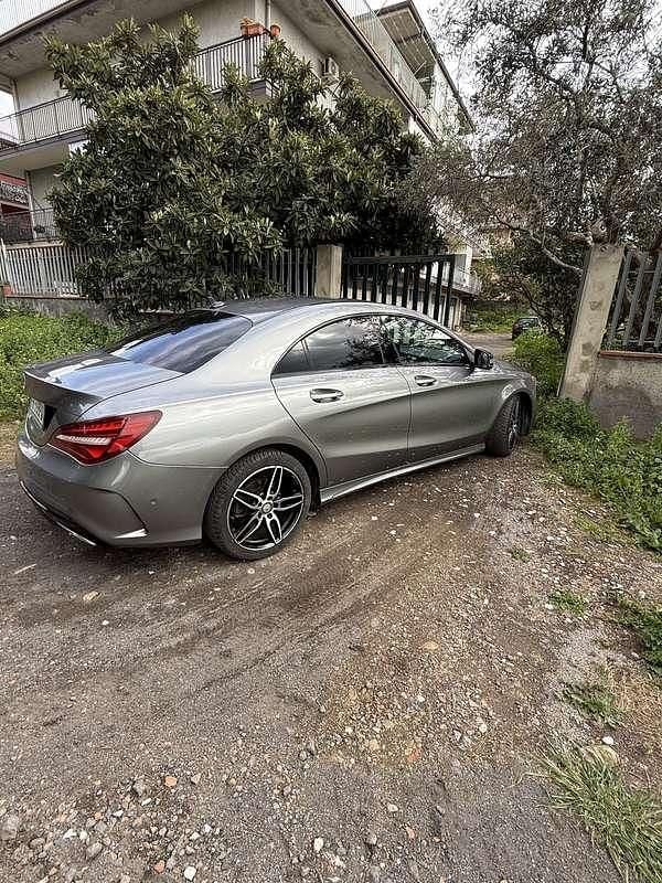 Usata Mercedes CLA200 Premium 136 CV (100 kW) 2017 Grigio Berlina