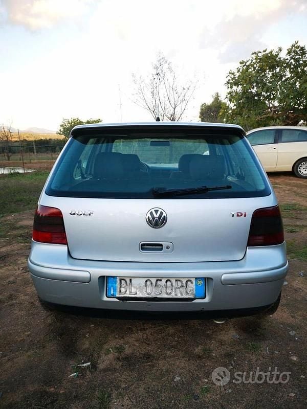 Usata VW Golf IV 116 CV (85 kW) 2000 Berlina