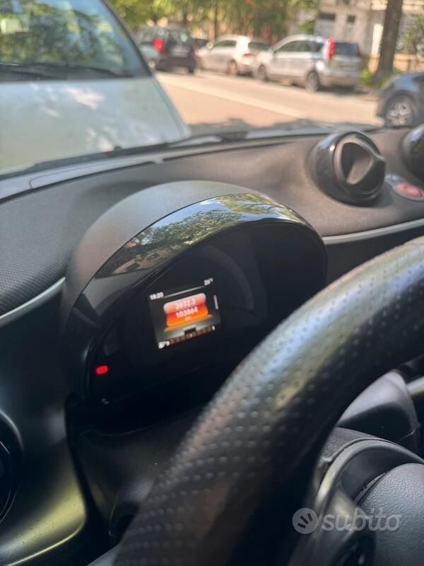 Usata Smart ForTwo Coupé Edition #1 71 CV (52 kW) 2015 Utilitaria