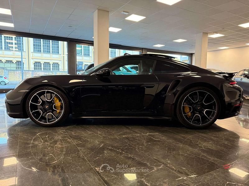Usata Porsche 911 Turbo S Chrono 650 CV (478 kW) 2023 Nero Coupé