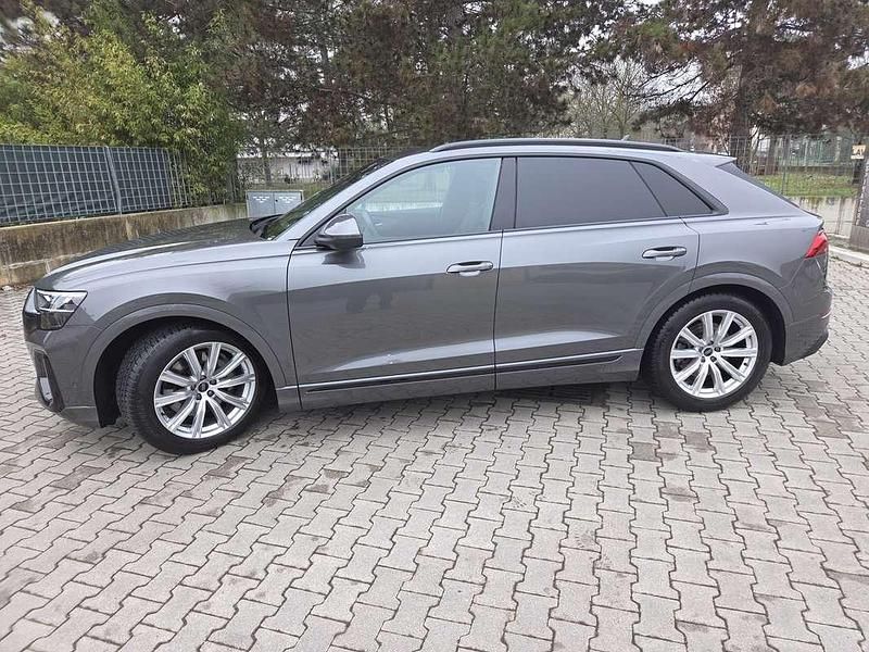 Usata Audi Q8 Sport 231 CV (169 kW) 2025 Grigio SUV