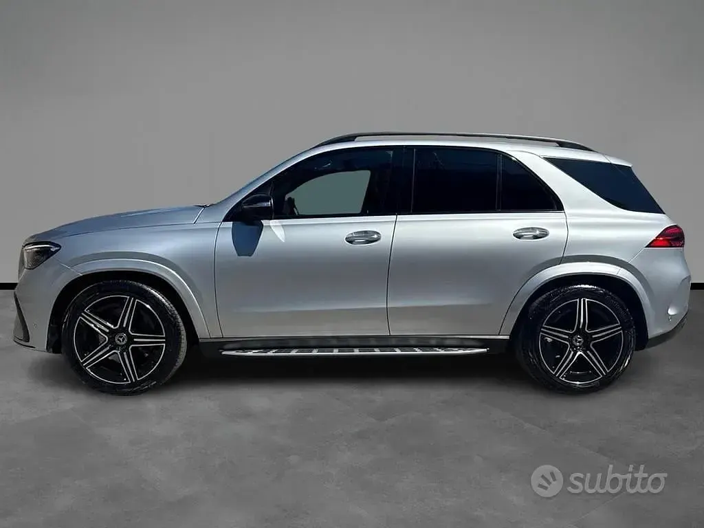 Usata Mercedes GLE300 AMG Line Premium Plus 269 CV (197 kW) 2025 Other SUV