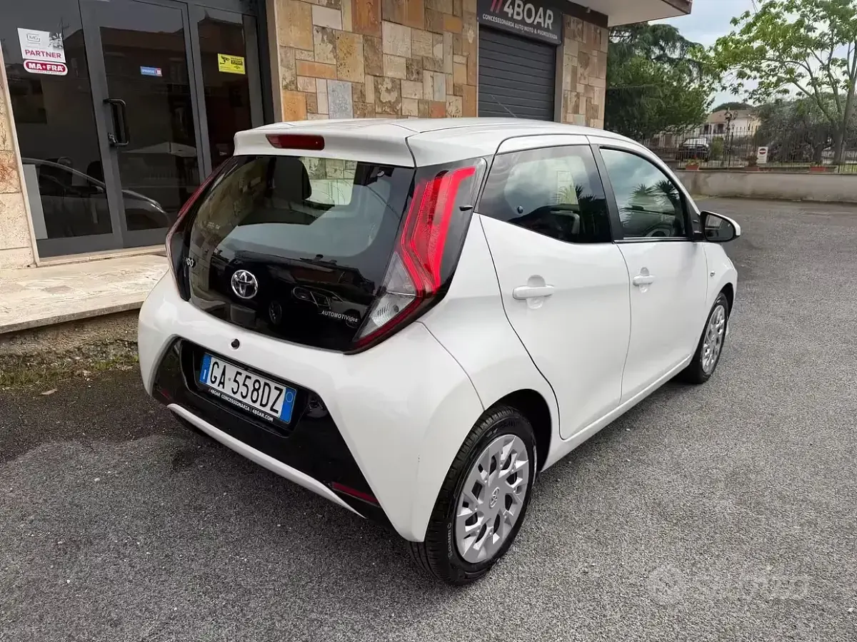Occasion Toyota Aygo Connect Style 72 ch (52 kW) 2020 Blanc Citadine