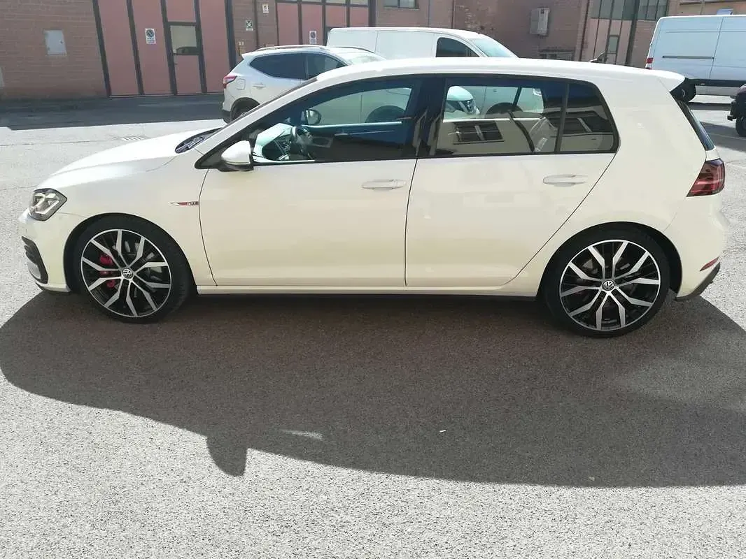 Usata VW Golf VII GTI 245 CV (180 kW) 2018 Berlina
