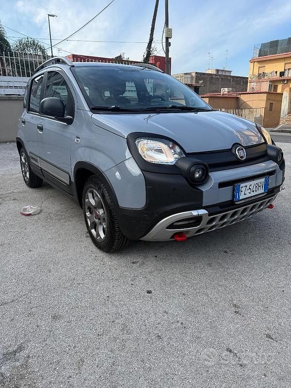 Usata 2019 Fiat Panda Cross Cross Due volumi | 9700 € (Buon prezzo) - Immagine 1/4