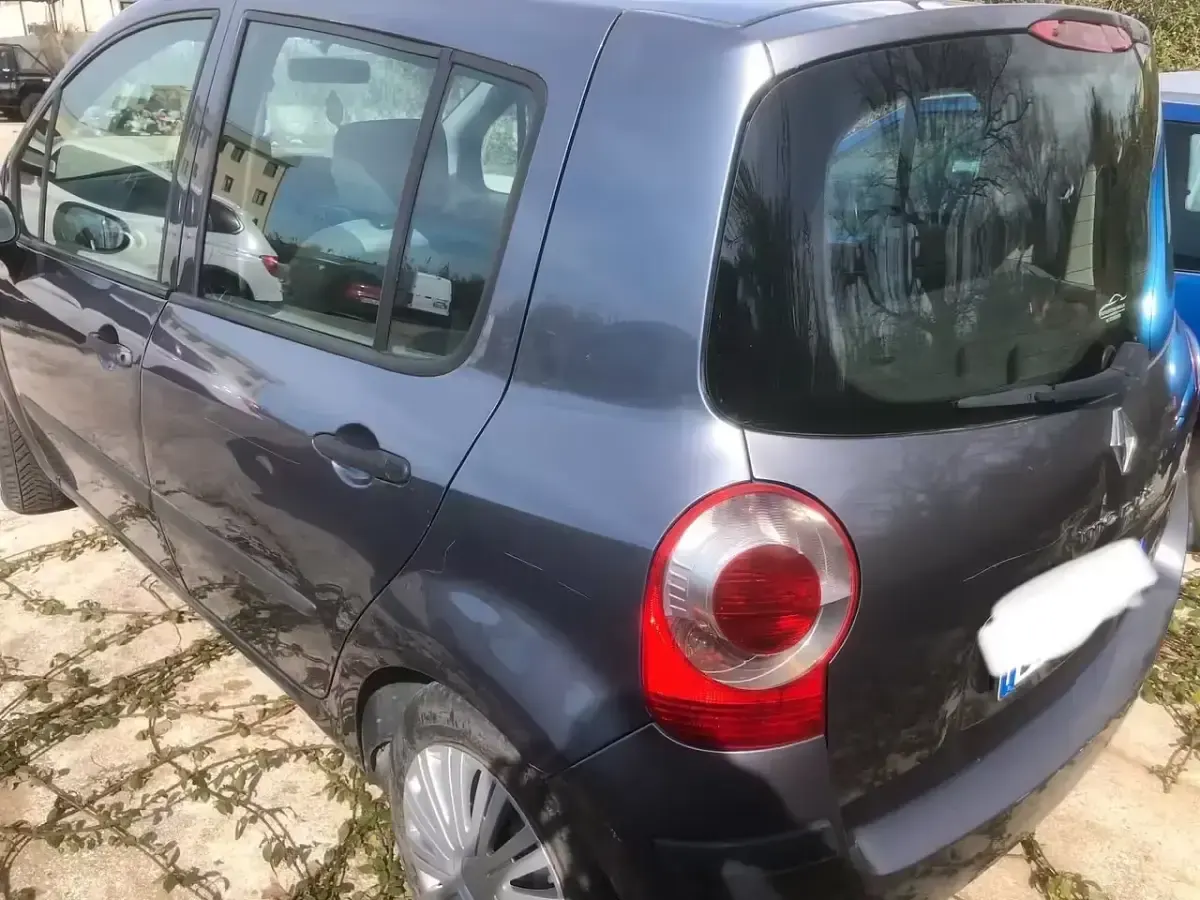 Usata Renault Modus 75 CV (55 kW) 2008 Blu Monovolume