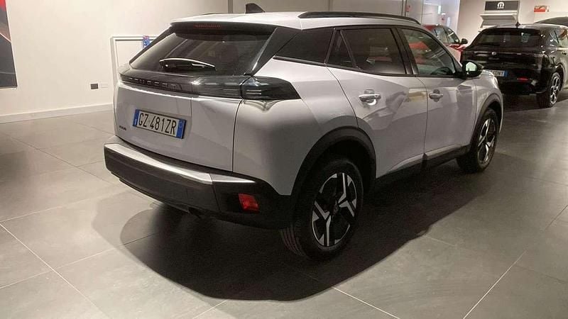 Usata Peugeot 2008 Allure 102 CV (75 kW) 2025 Bianco SUV