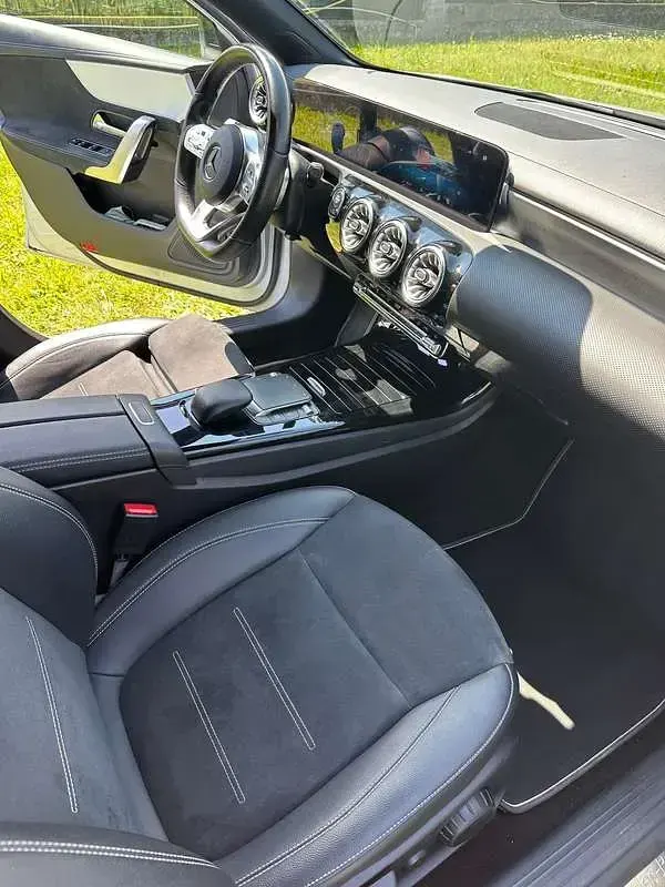 Usata Mercedes A200 Premium 150 CV (110 kW) 2022 Argento Berlina