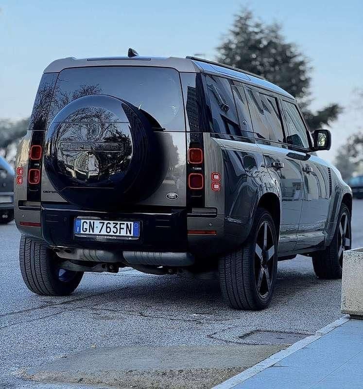 Usata Land Rover Defender 249 CV (183 kW) 2023 SUV