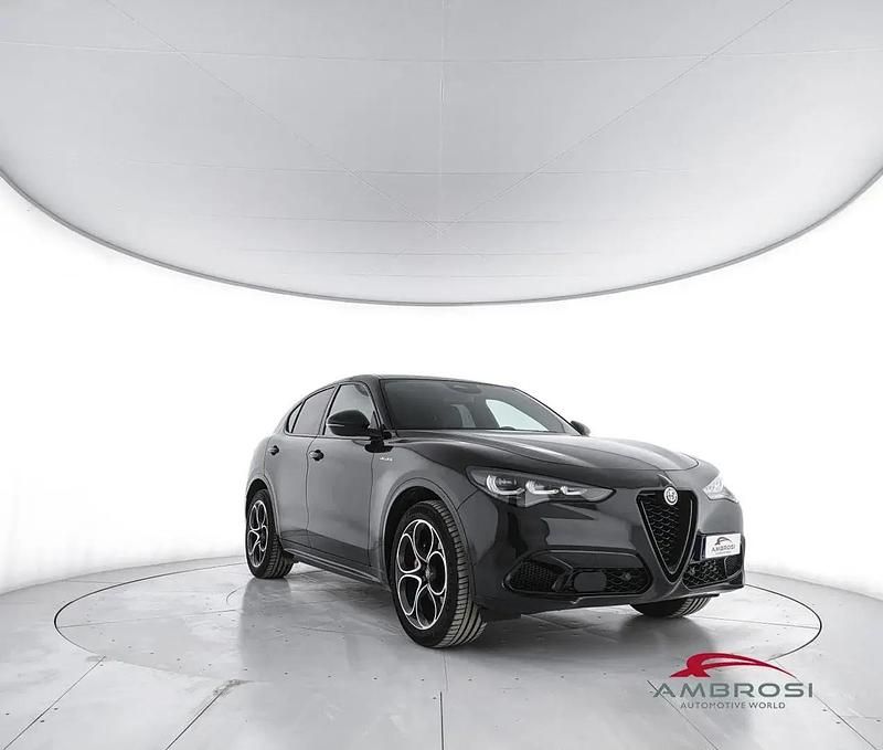 Usata Alfa Romeo Stelvio Veloce 210 CV (154 kW) 2025 Nero SUV