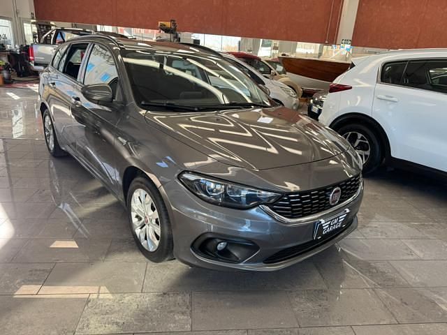 Usata Fiat Tipo Business 120 CV (88 kW) 2017 Grigio Station wagon
