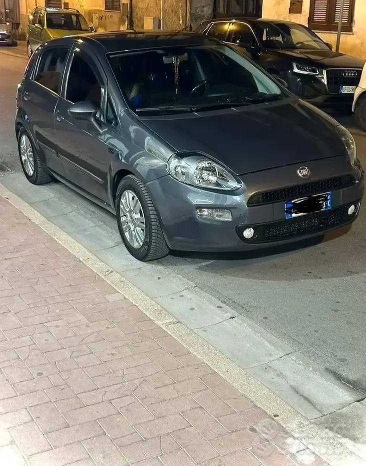 Usata Fiat Punto 95 CV (69 kW) 2014 Grigio Utilitaria