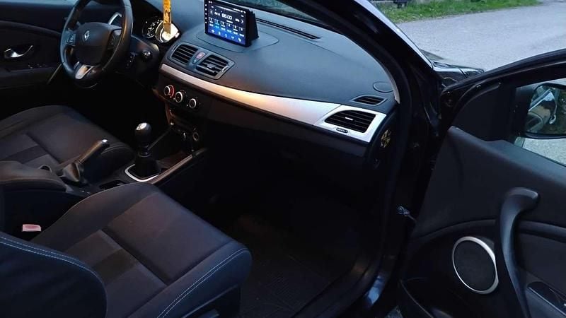 Usata Renault Mégane Coupé Dynamique 110 CV (80 kW) 2010 Nero Coupé