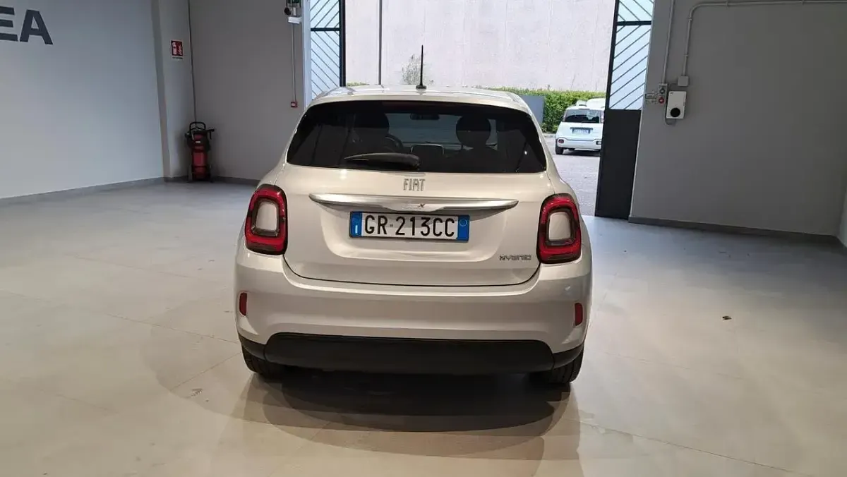 Usata Fiat 130 130 CV (95 kW) 2023 Argento SUV