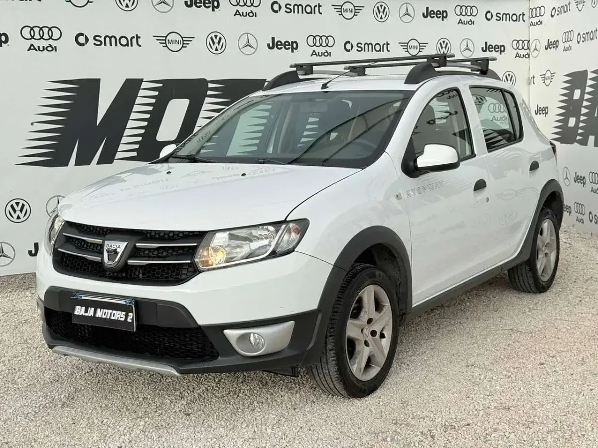 Usata Dacia Sandero Stepway 90 CV (66 kW) 2016 Bianco Berlina